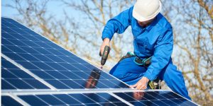 Installation Maintenance Panneaux Solaires Photovoltaïques à Saint-Etienne-de-Tinee